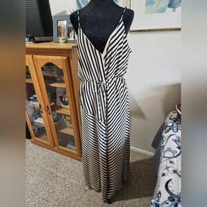 Striped maxi dress. Size L